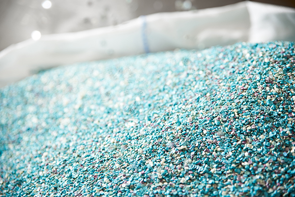 Colored granules from Lucofin in a bag